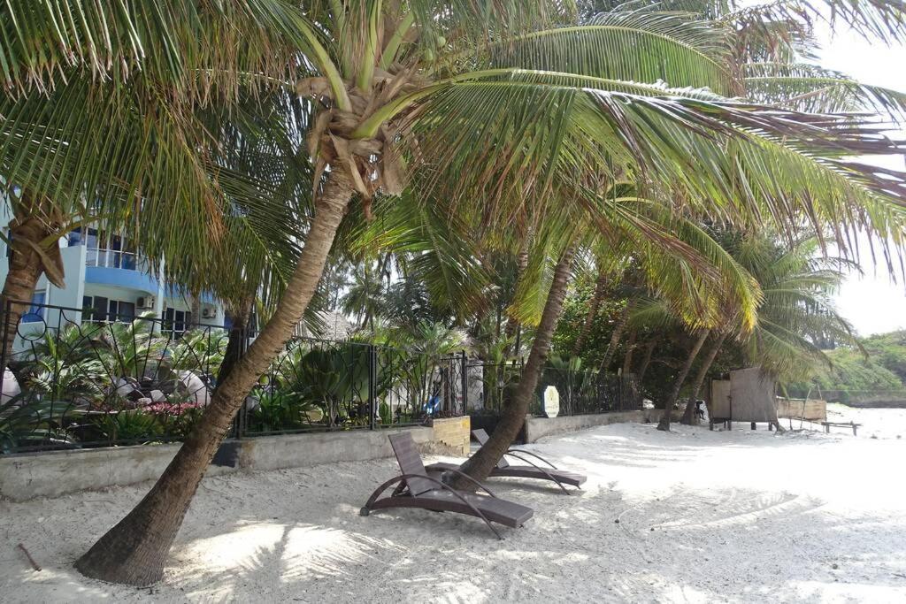 Cowrie Beach Haven Studio Daire Mombasa Dış mekan fotoğraf